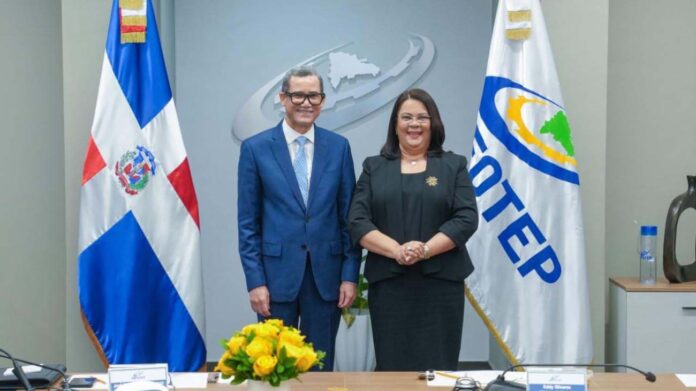 Maira Morla Pineda toma posesión como directora general del Infotep