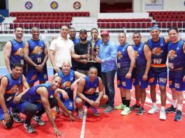 Equipo Sobrevivientes 2006 gana VII torneo basket de Oficiales Académicos FFAA y PN