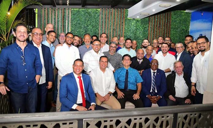 Transmisión del Clásico Mundial de Béisbol 2026 contará con amplio equipo de cronistas, narradores, comentaristas y voces comerciales