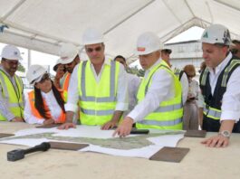 Abinader supervisa avances en la circunvalación de Navarrete