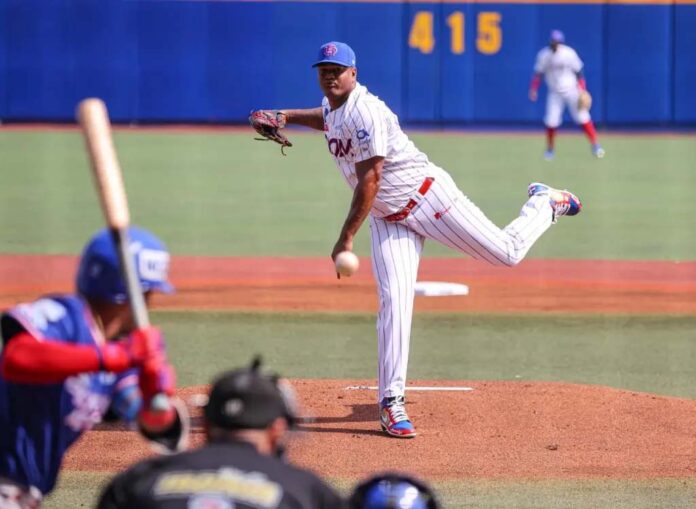 Dominicana vence a boricuas y sigue invicto