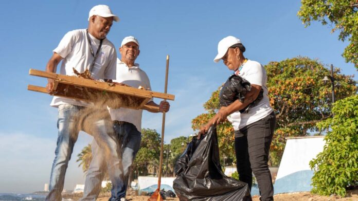 Operativos permanentes de limpieza de playa contribuyen a la conservación de los ecosistemas costeros