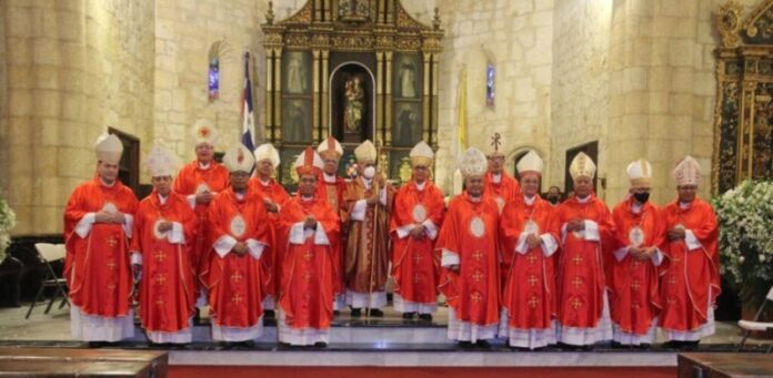Episcopado alerta sobre corrientes que buscan normalizar conductas contrarias a valores sociales