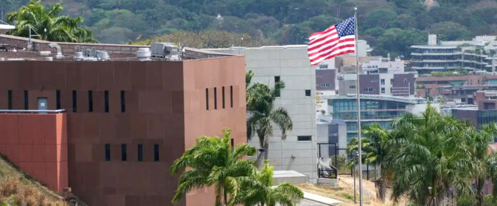 Embajada de EE.UU. en Venezuela reanuda operaciones