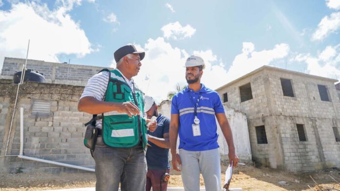 Onesvie evalúa edificio colapsado en Santo Domingo Norte