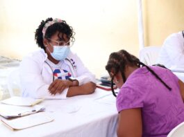 Gobierno realiza jornada asistencial en La Romana y comienza acondicionamiento de viviendas