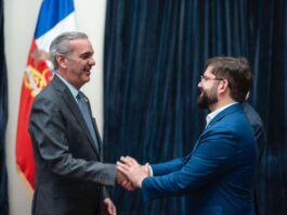 El pPresidente Abinader ofrece saludo protocolar a su homólogo de Chile, Gabriel Boric
