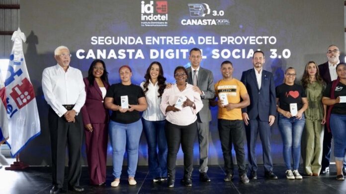 Indotel beneficia a 1,000 residentes de Santo Domingo Norte con la Canasta Digital Social 3.0