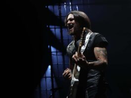 Juanes estrena canción ‘Nada que perder’, ante un Madrid rebosante de energía