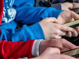 El Gobierno de Austria acuerda prohibir el acceso a redes sociales a menores de 14 años