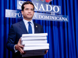 Omar Fernández impulsa eliminación del impuesto a préstamos hipotecarios