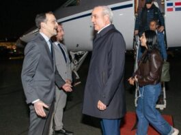 Abinader llega a París donde se reunirá con su homólogo Emmanuel Macron y participará en Foro Global Anticorrupción e Integridad