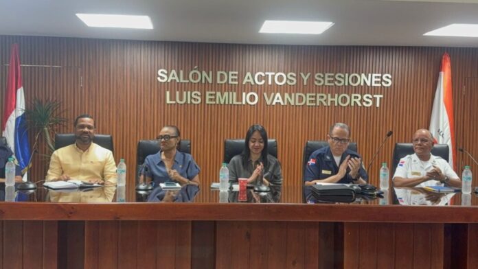 Ministra de Interior y Policía encabeza reunión de seguridad por Semana Santa 2026 en Las Terrenas, Samaná