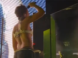 ¡Impactante! Tokischa se rapa la cabeza en vivo durante su presentación con FKA Twigs