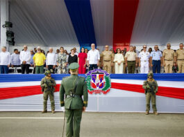 Presidente Abinader encabeza desfile cívico-militar y policial en conmemoración del 182 aniversario de la Batalla del 19 de Marzo