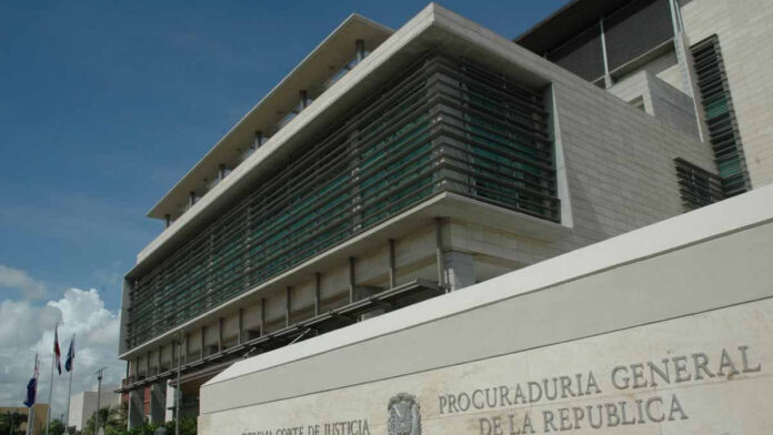 Coronel Andrés Pacheco Varela permanecerá bajo arresto por corrupción