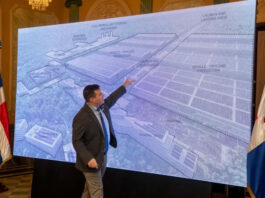 Gobierno presenta proyecto para primer puerto espacial en Pedernales