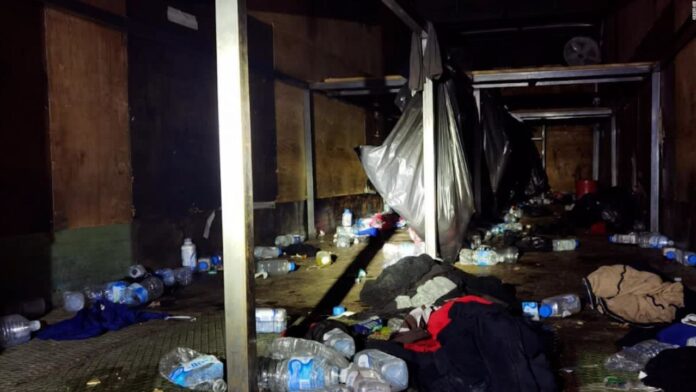 Hallados más de 200 migrantes hacinados en un tráiler en Mexico