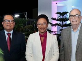 Roberto Cassá, Peralta Romero y Edith Febles reciben Premio Pluma a la Excelencia Logomarca 2026