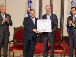 Abinader condecora de manera póstuma al expresidente Ulises Francisco Espaillat