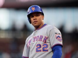 Juan Soto sale del partido con molestias en la pantorrilla derecha