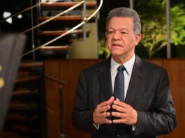 Leonel Fernández llama a la reflexión, la unidad y la solidaridad durante Semana Santa