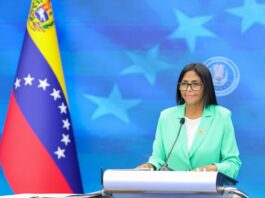 Delcy Rodríguez anuncia medidas para dinamizar la economía de Venezuela