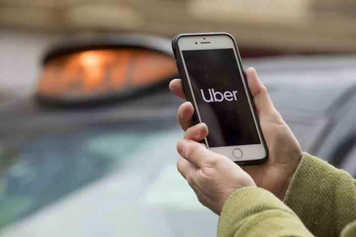 Gobierno panameño establece nuevas normas para Uber