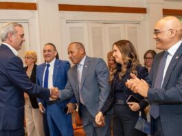 Presidente Abinader se reúne con dominicanos en Costa Rica y reafirma apoyo a la diáspora