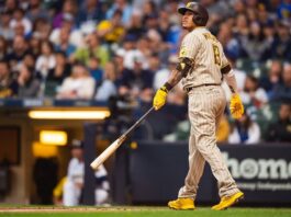 Machado impulsa remontada de los Padres con elevado decisivo ante los Cardenales