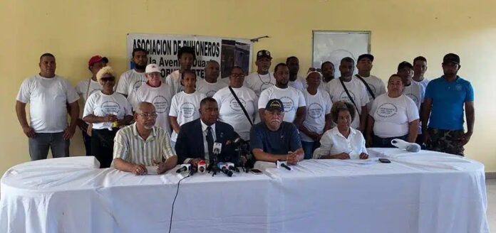 Buhoneros de la Duarte advierten plan de lucha ante amenaza de desalojo