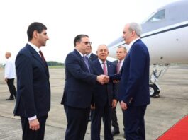 Abinader llega a Panamá, donde será orador principal del Congreso Mundial de Zonas Francas