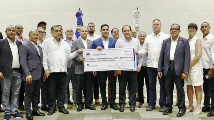 Ministerio de Deportes completa entrega de RD 893 millones al Comité Olímpico