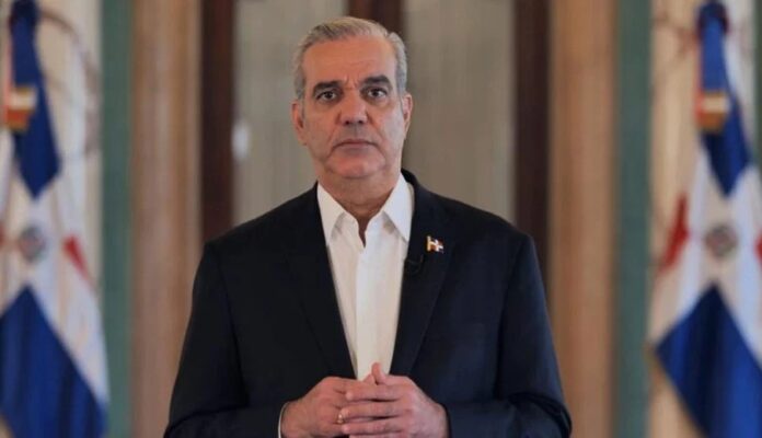 Abinader expresa solidaridad con Venezuela tras terremoto y anuncia envío de equipos de rescate