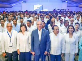Abinader llama al PRM a preservar la unidad y mantener contacto permanente con la ciudadanía