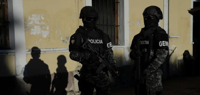 Ecuador permitirá despliegue de militares extranjeros