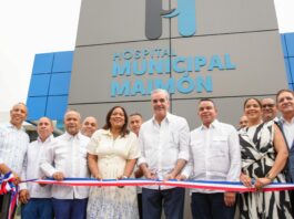 Abinader entrega Hospital de Maimón renovado y Centro de Primer Nivel