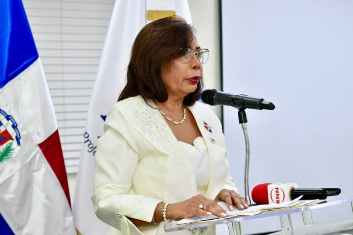 Juramentan nueva directiva de la Asociación Dominicana de Administración