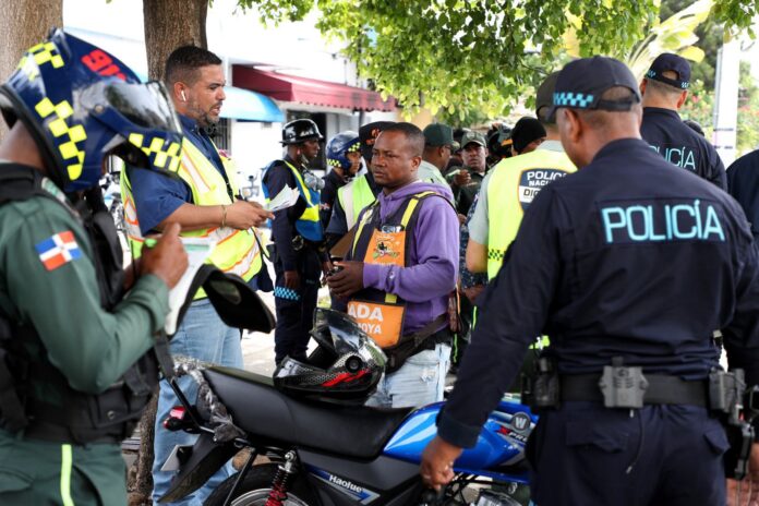 INTRANT y organismos de seguridad intervienen 15 paradas de motoconcho; eliminan tres, retienen 64 motocicletas y realizan 247 pruebas de alcoholemia