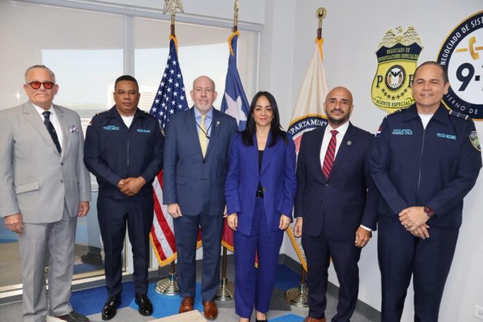 Ministra de Interior y Policía y Director General de la Policía coordinan acciones con Puerto Rico para enfrentar el crimen transnaciona