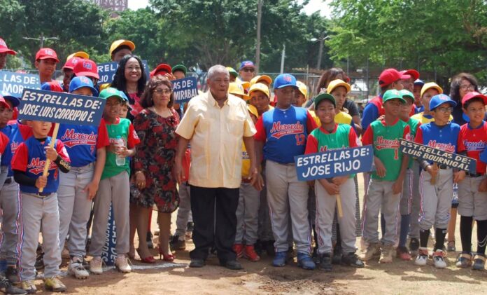 Liga Deportiva Mercedes inaugura torneo 57