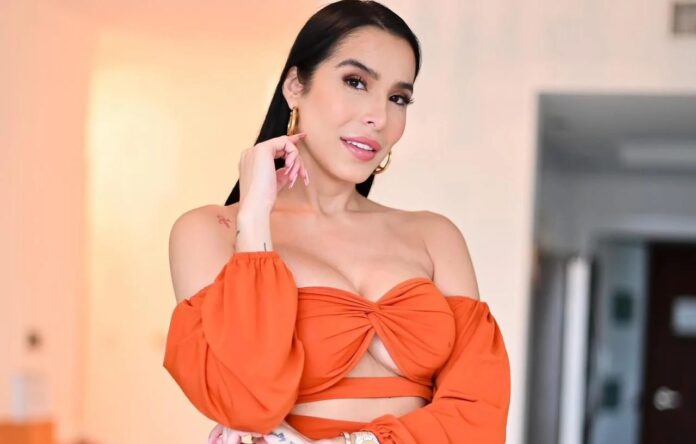 Jessica Pereira informa lograron entregar ayuda antes de que cerraran La Guaira