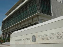 Ministerio Público solicita prisión preventiva para inspector migratorio que exigió un soborno de RD$100 mil a mujer