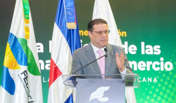 Ministro Sanz Lovatón destaca unificación y modernización del registro mercantil