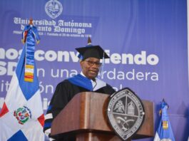 Editrudis Beltrán, rector de la UASD, anuncia su retiro durante graduación en la región norte