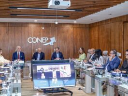 Ministro de Educación destaca ante el Conep la educación como motor del desarrollo nacional
