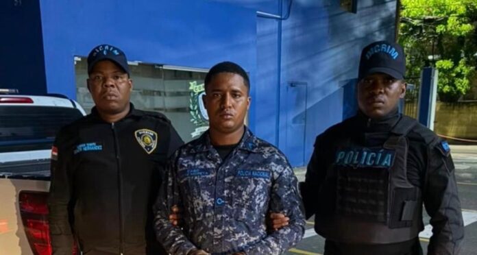 Aplazan coerción contra cabo acusado de matar a joven en Herrera
