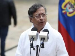 Petro prohíbe que De la Espriella juramente en base militar Petro prohíbe que De la Espriella juramente en base militar