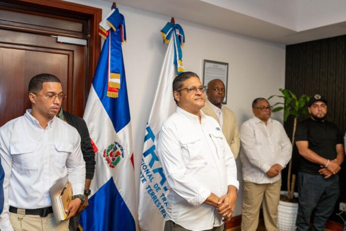 Méndez gestiona el regreso de técnicos expertos para fortalecer la institución