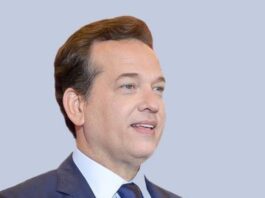 Ito Bisonó es designado ministro de Relaciones Exteriores